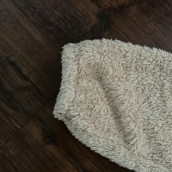 Cropped Teddy Jacket - Picture 6 of 6